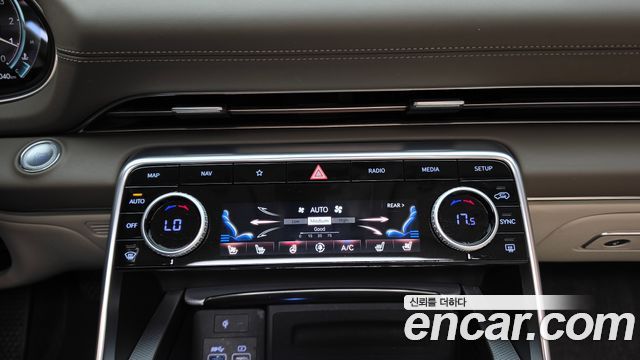 Genesis GV80 2023 — photo 24