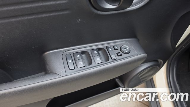 Hyundai Casper 2023 — photo 28