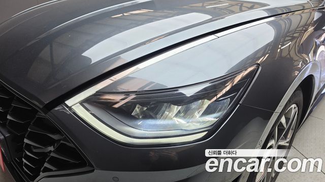 Hyundai Sonata 2022 — photo 8