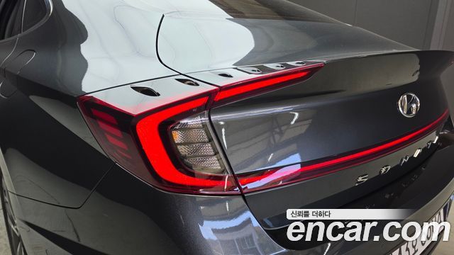 Hyundai Sonata 2022 — photo 9