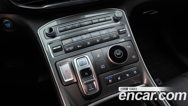Hyundai Santafe 2023 — photo 12