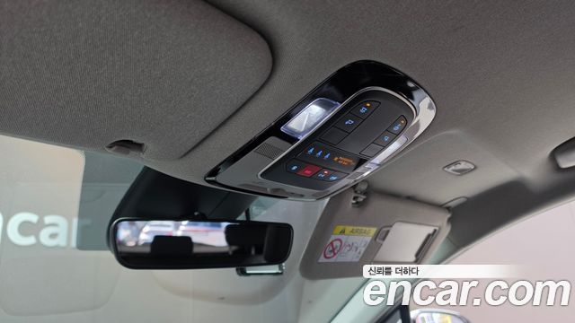 Hyundai Santafe 2023 — photo 25