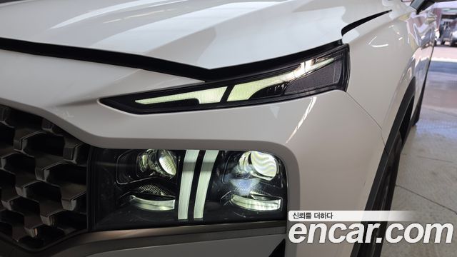 Hyundai Santafe 2023 — photo 8