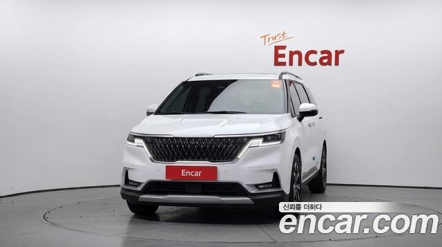 Kia Canival 2023 — photo 3
