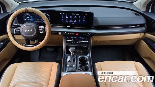 Kia Canival 2023 — photo 10