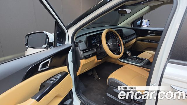 Kia Canival 2023 — photo 13