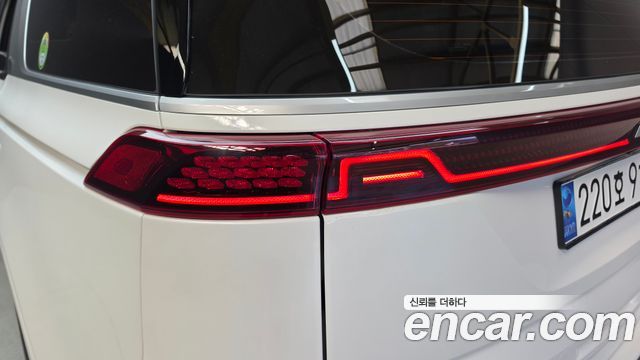 Kia Canival 2023 — photo 9