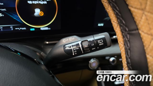 Kia Canival 2023 — photo 29