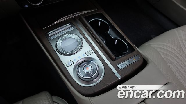 Genesis G80 2022 — photo 12