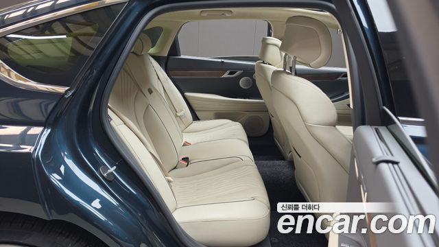 Genesis G80 2022 — photo 17