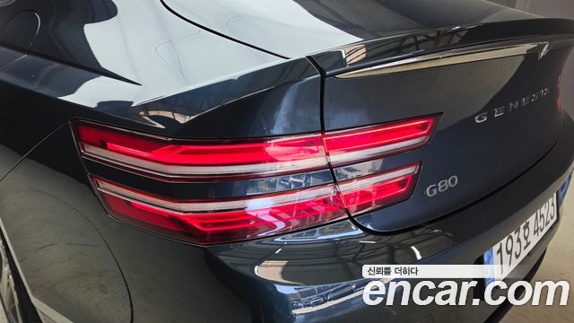 Genesis G80 2022 — photo 9