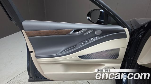 Genesis G80 2022 — photo 14