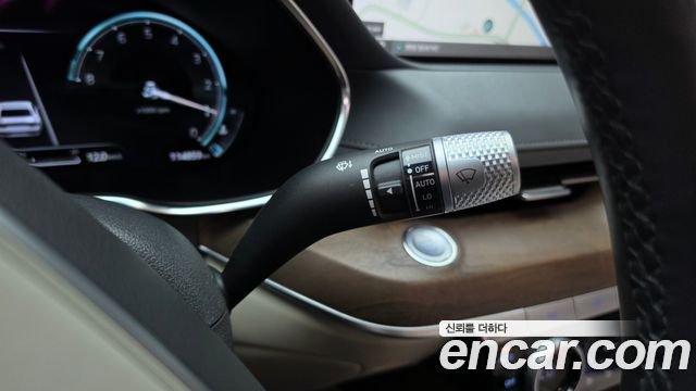 Genesis G80 2022 — photo 36