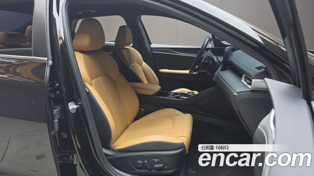 Kia K5 2022 — photo 18