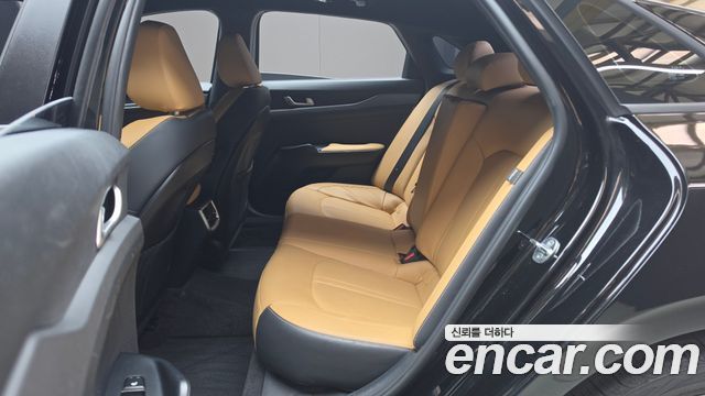Kia K5 2022 — photo 16