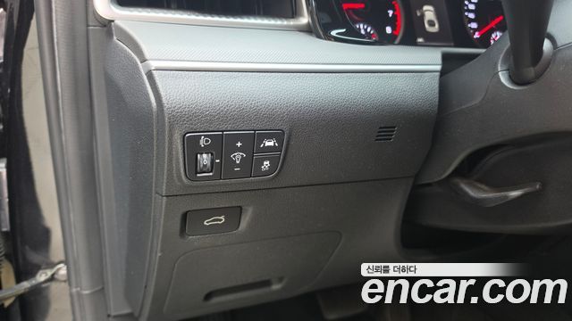Kia K5 2022 — photo 27