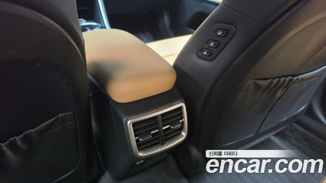 Kia K5 2022 — photo 32