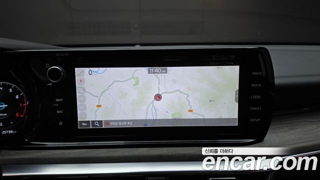 Kia K5 2023 — photo 20