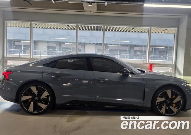 Audi e-tron GT 2022 — photo 2