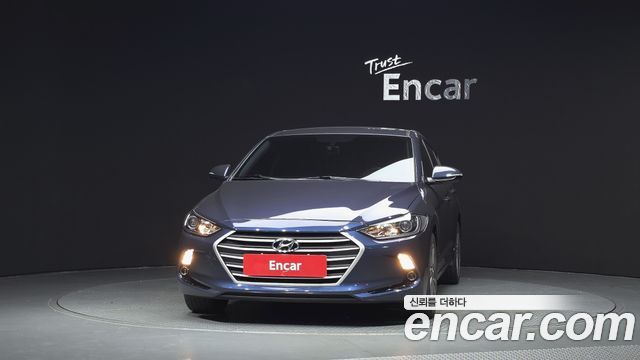 Hyundai AVANTE 2018 — photo 3