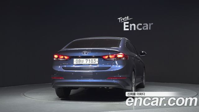 Hyundai AVANTE 2018 — photo 4