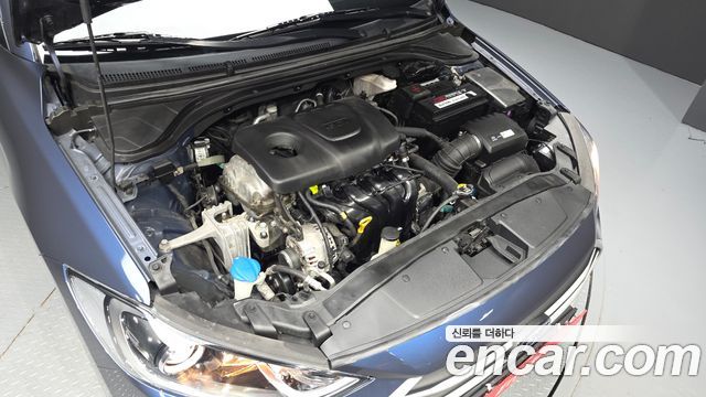 Hyundai AVANTE 2018 — photo 6