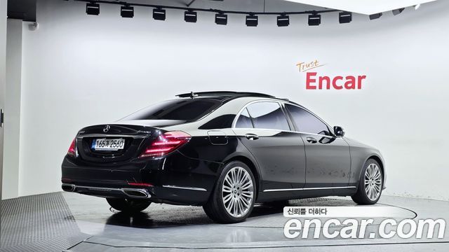 Mercedes-Benz S-Class 2019 — photo 2
