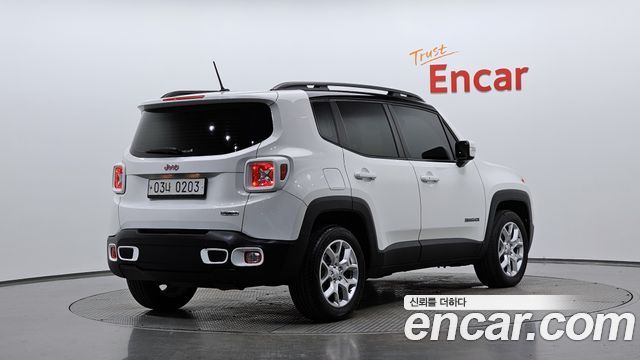 Jeep Renegade 2016 — photo 2