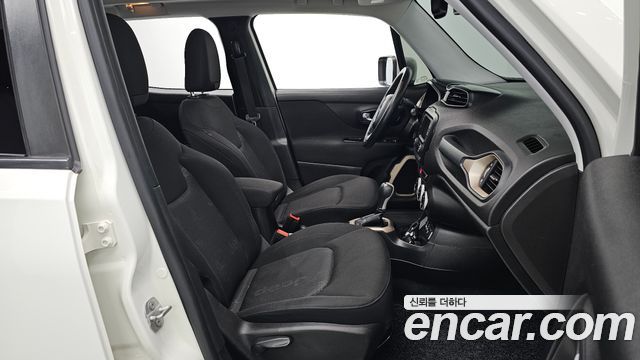 Jeep Renegade 2016 — photo 17