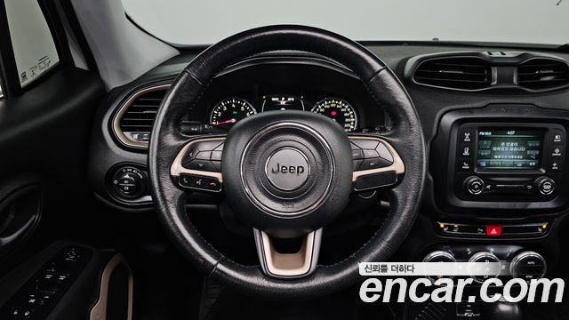Jeep Renegade 2016 — photo 19