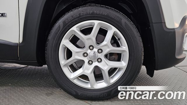 Jeep Renegade 2016 — photo 7