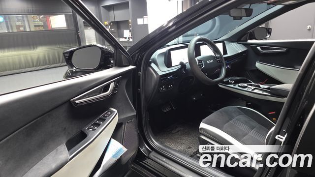 Kia EV6 2022 — photo 10
