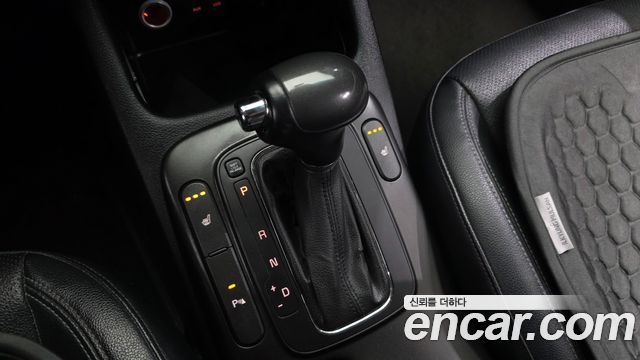 Kia K3 2013 — photo 9
