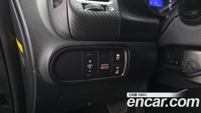 Kia K3 2013 — photo 18