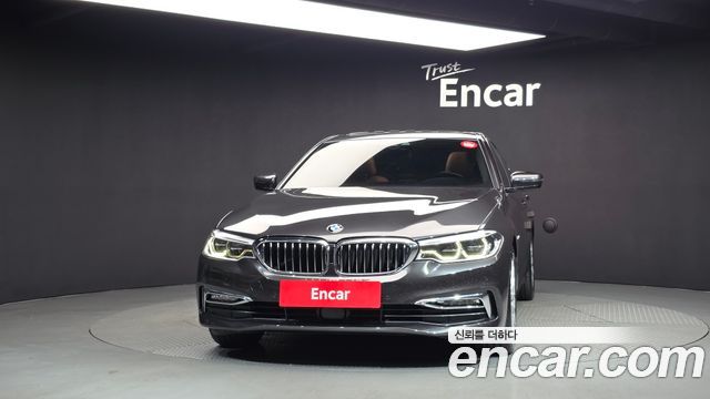 BMW 5-Series 2018 — photo 3