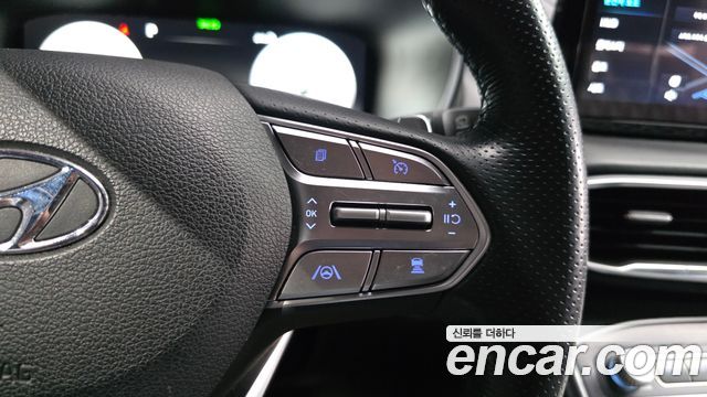 Hyundai Santafe 2021 — photo 17