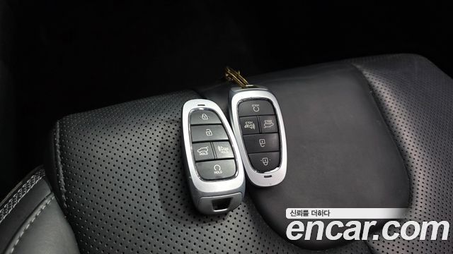 Hyundai Santafe 2021 — photo 18