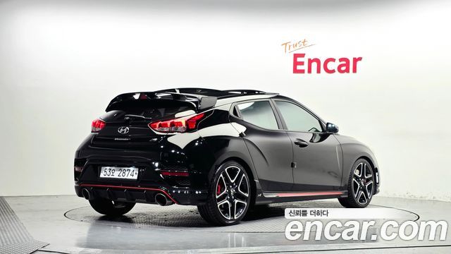Hyundai Veloster 2019 — photo 2