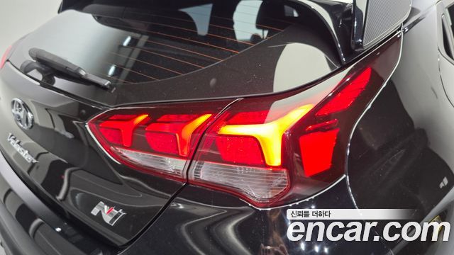 Hyundai Veloster 2019 — photo 9