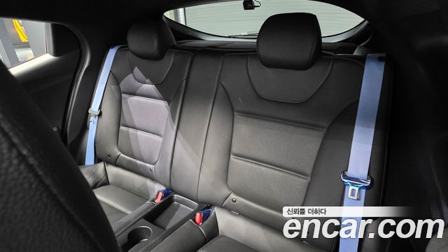 Hyundai Veloster 2019 — photo 12