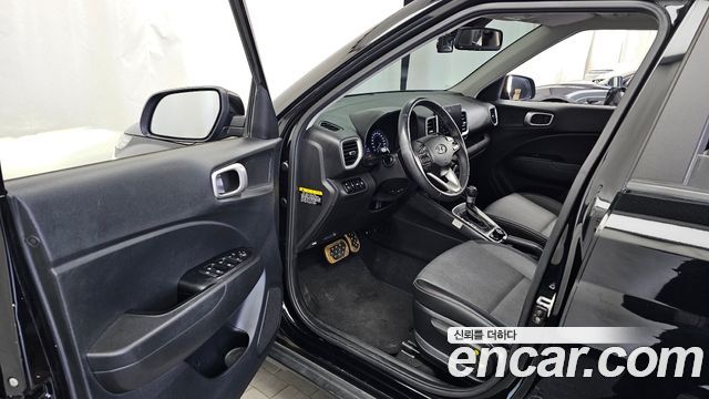 Hyundai Venue 2020 — photo 13