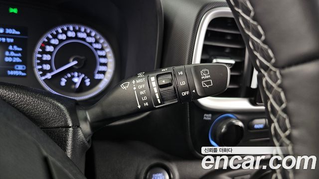 Hyundai Venue 2020 — photo 30