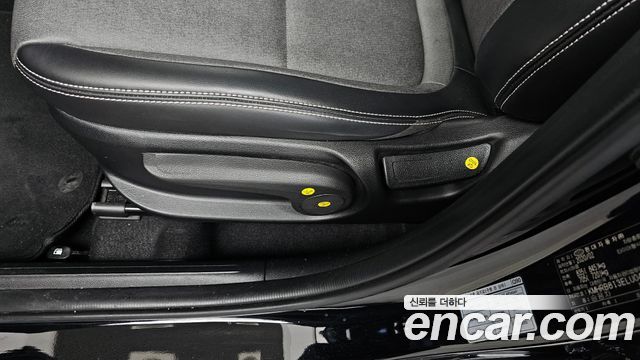 Hyundai Venue 2020 — photo 31
