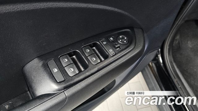 Hyundai Venue 2020 — photo 34