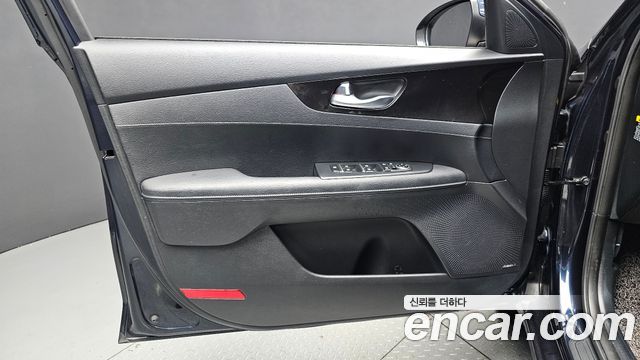 Kia K3 2020 — photo 14