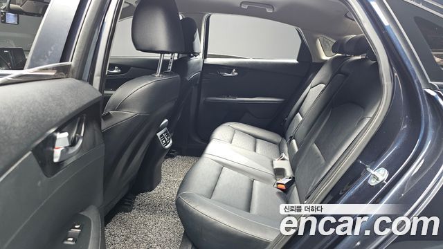 Kia K3 2020 — photo 16