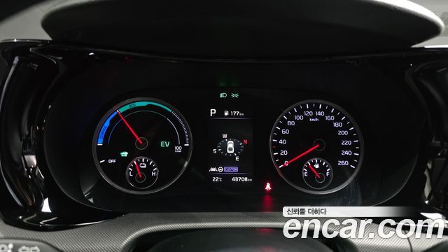 Kia K5 2023 — photo 8