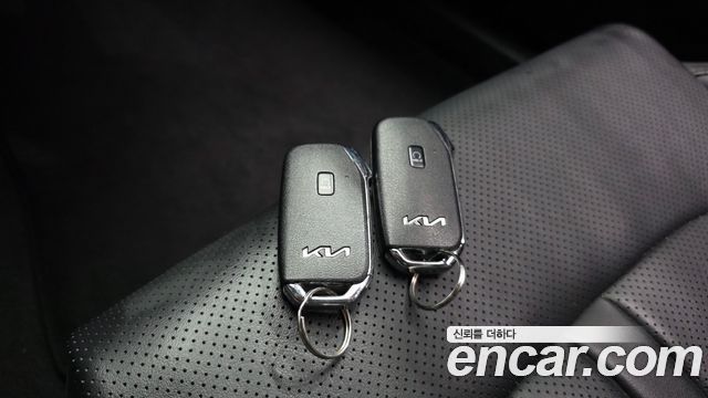 Kia K5 2023 — photo 16