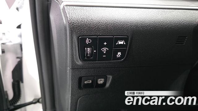 Kia K5 2023 — photo 19
