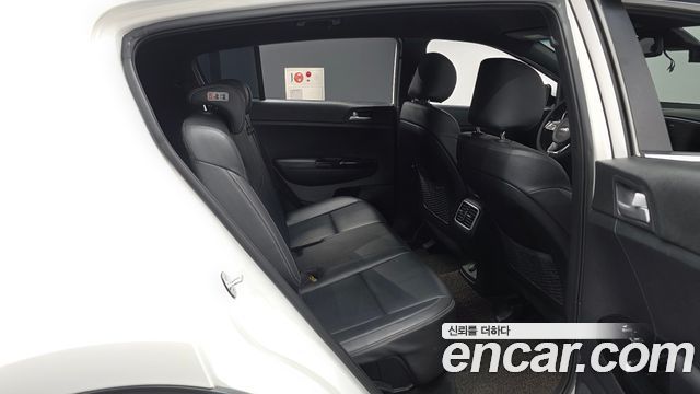 Kia Sportage 2019 — photo 18